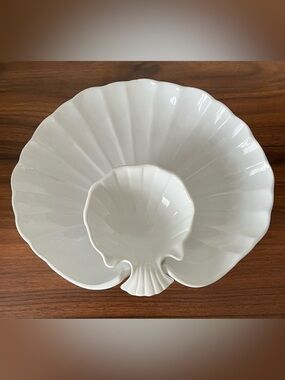 White Shell-Shaped Ceramic Serving Bowl Set